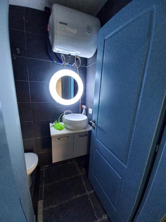 Penthouse Rooms & Aparts Tirana Buitenkant foto