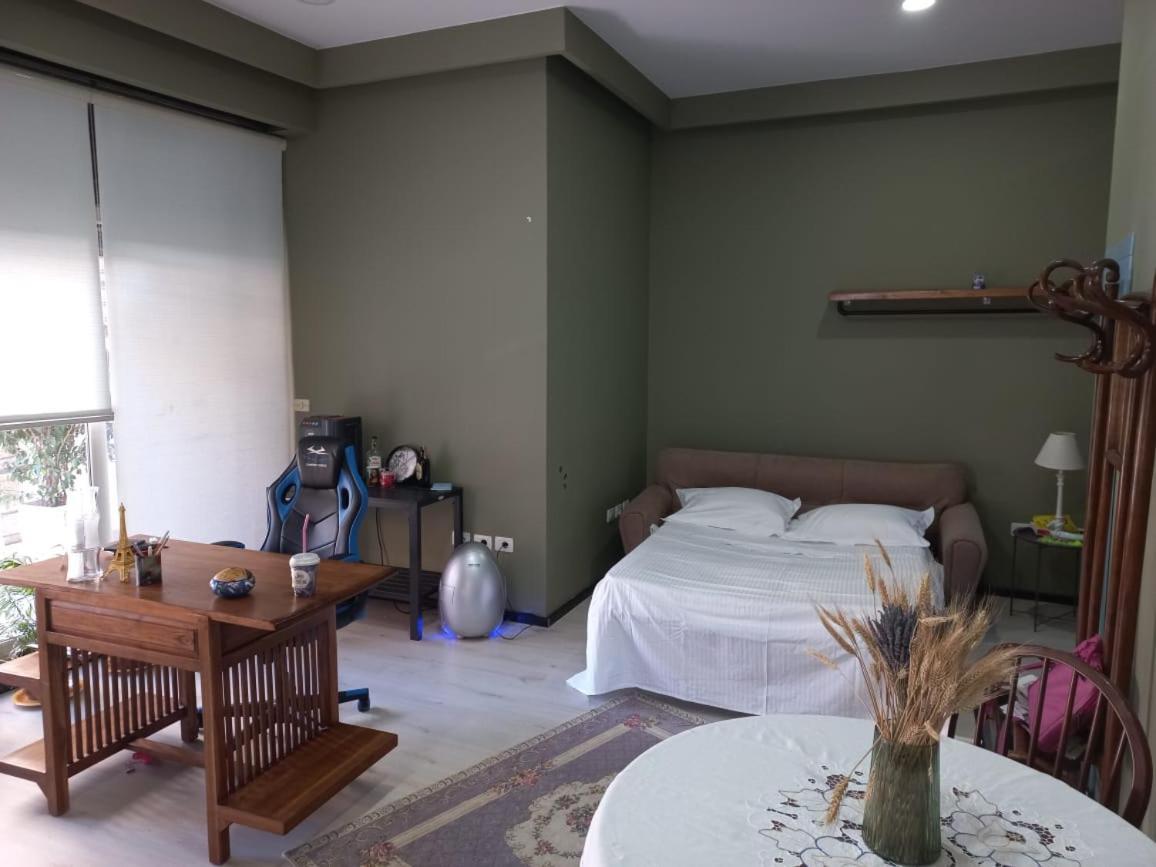 Penthouse Rooms & Aparts Tirana Buitenkant foto