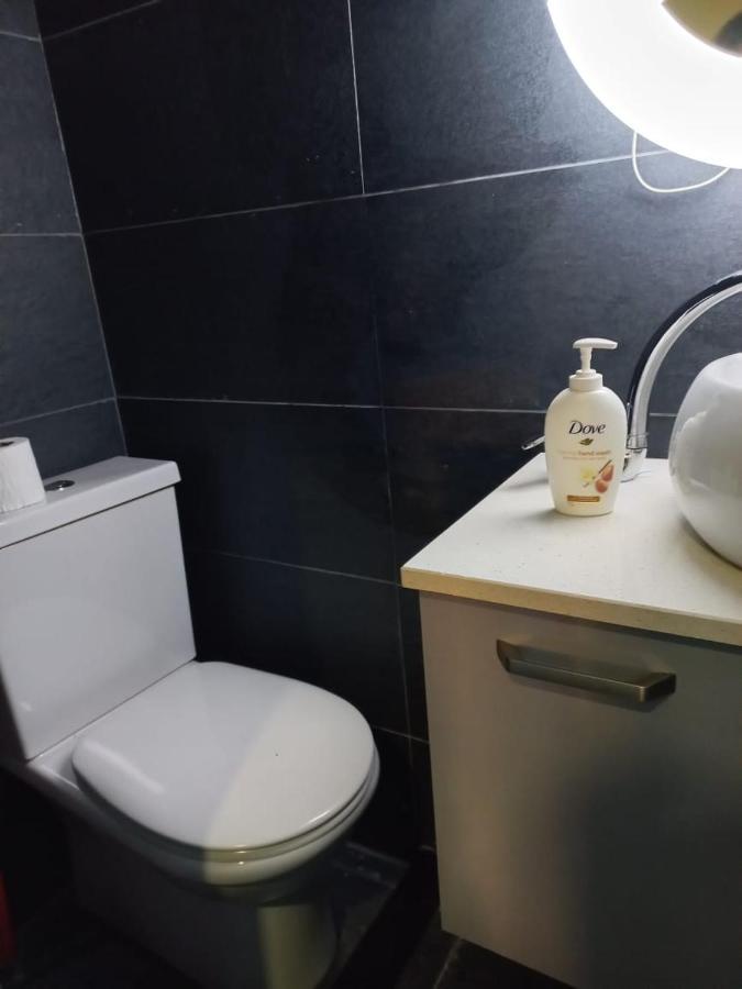 Penthouse Rooms & Aparts Tirana Buitenkant foto