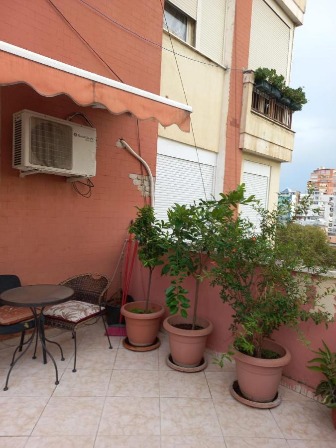 Penthouse Rooms & Aparts Tirana Buitenkant foto