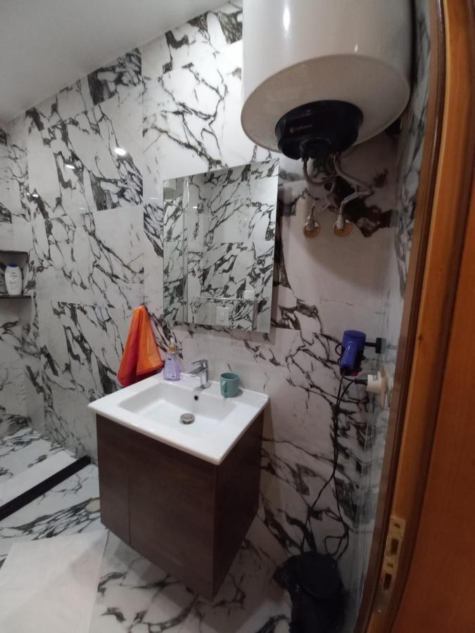 Penthouse Rooms & Aparts Tirana Buitenkant foto